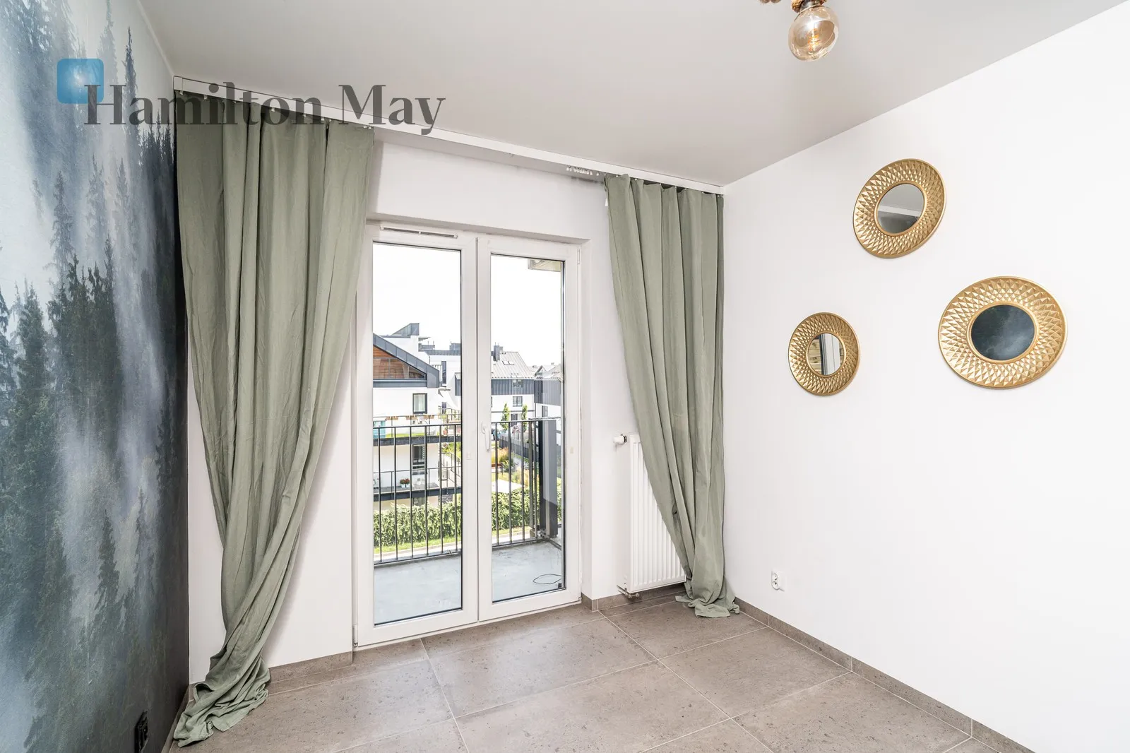 City: Kraków Street: Stawowa Region: Prądnik Biały Distance to centre: 5.36 km Level: 2 Price: 3300 PLN Bedrooms: 1 - slider