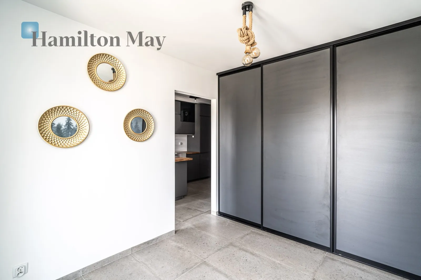 Street: Stawowa Region: Prądnik Biały Distance to centre: 5.36 km Level: 2 Price: 3300 PLN Bedrooms: 1 Bathrooms: 1 - slider