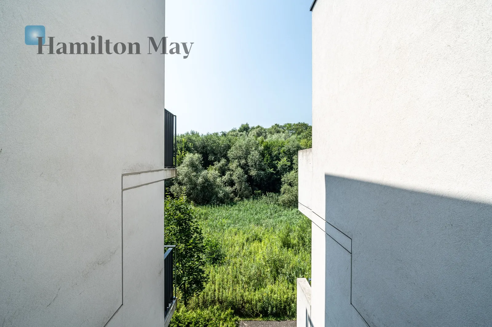 Region: Prądnik Biały Distance to centre: 5.36 km Level: 2 Price: 3300 PLN Bedrooms: 1 Bathrooms: 1 - slider