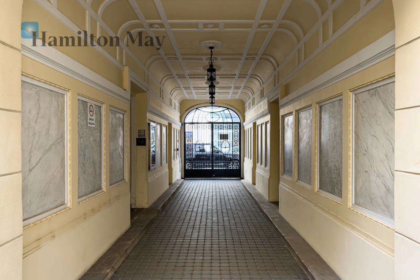 3-room apartment for rent in a tenement house near Hala Koszyki - slider