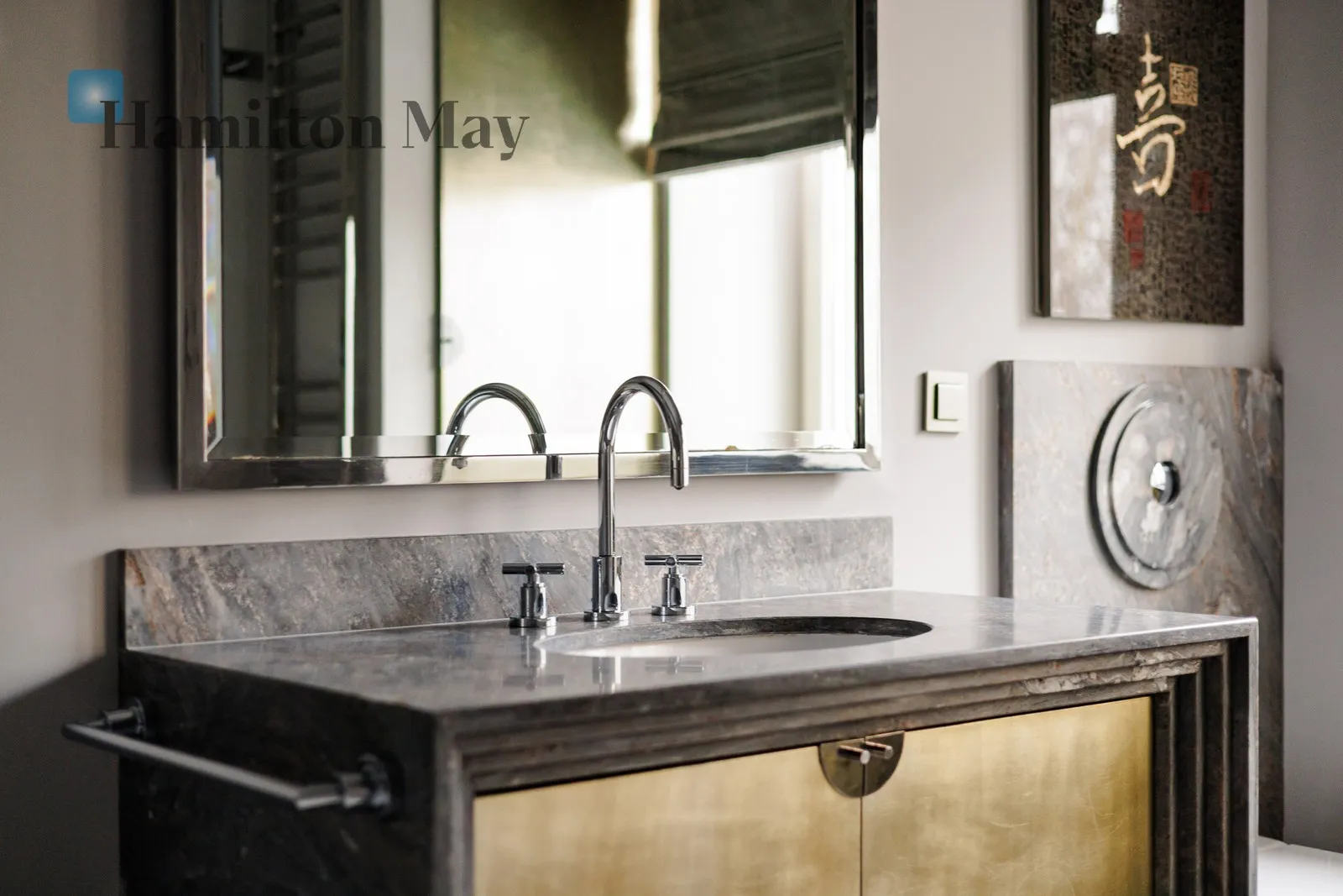 Street: Francuska Region: Praga-Południe Subregion: Saska Kępa Distance to centre: 2.88 km Level: 2 Price: 5500 PLN - slider