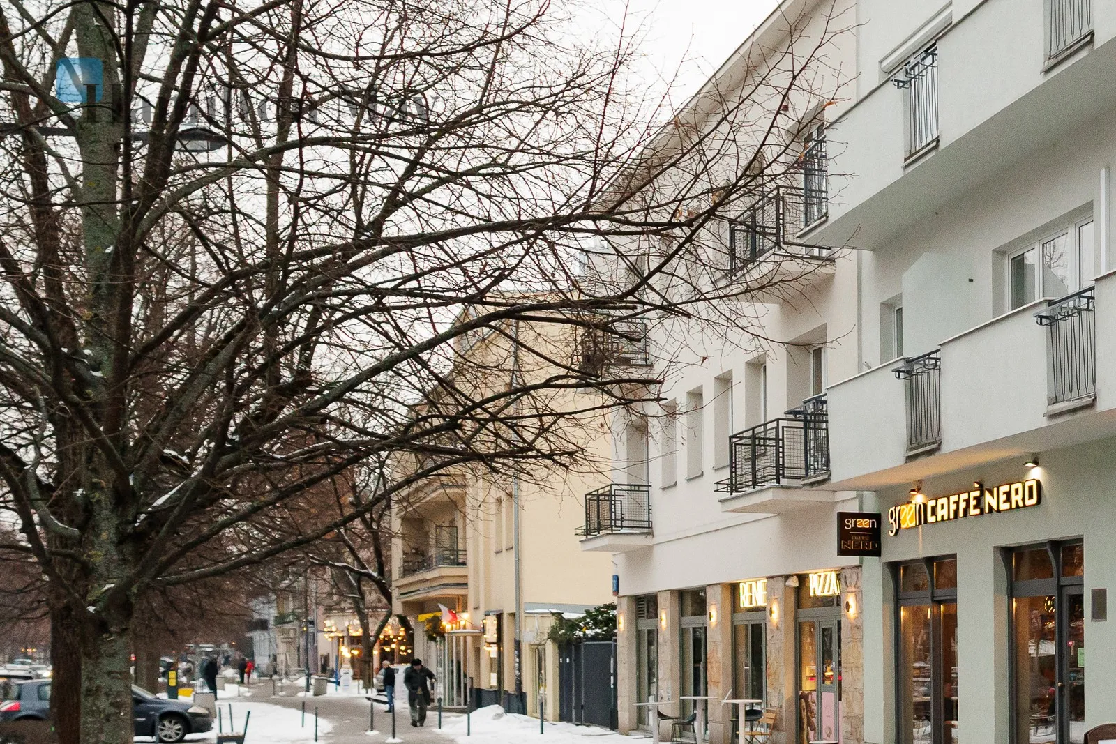 Subregion: Saska Kępa Distance to centre: 2.88 km Level: 2 Price: 5500 PLN Bedrooms: 1 - slider