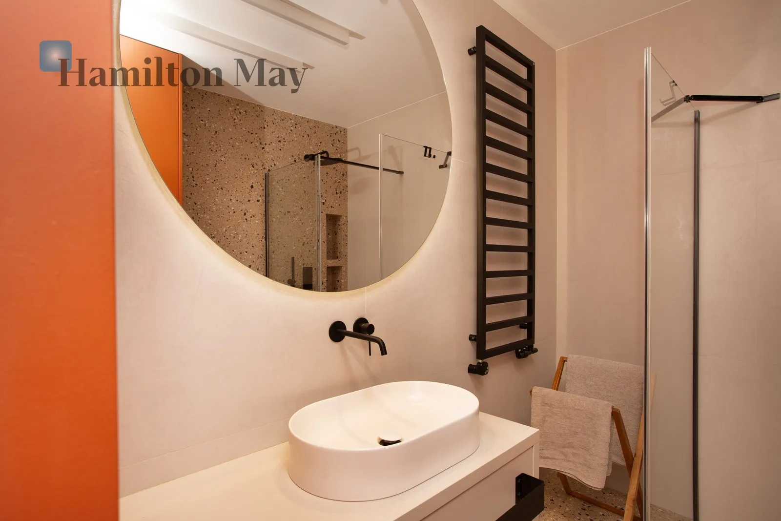 Beautiful apartment with gym, cinema room and garage | BROWAR KLEPARZ - slider