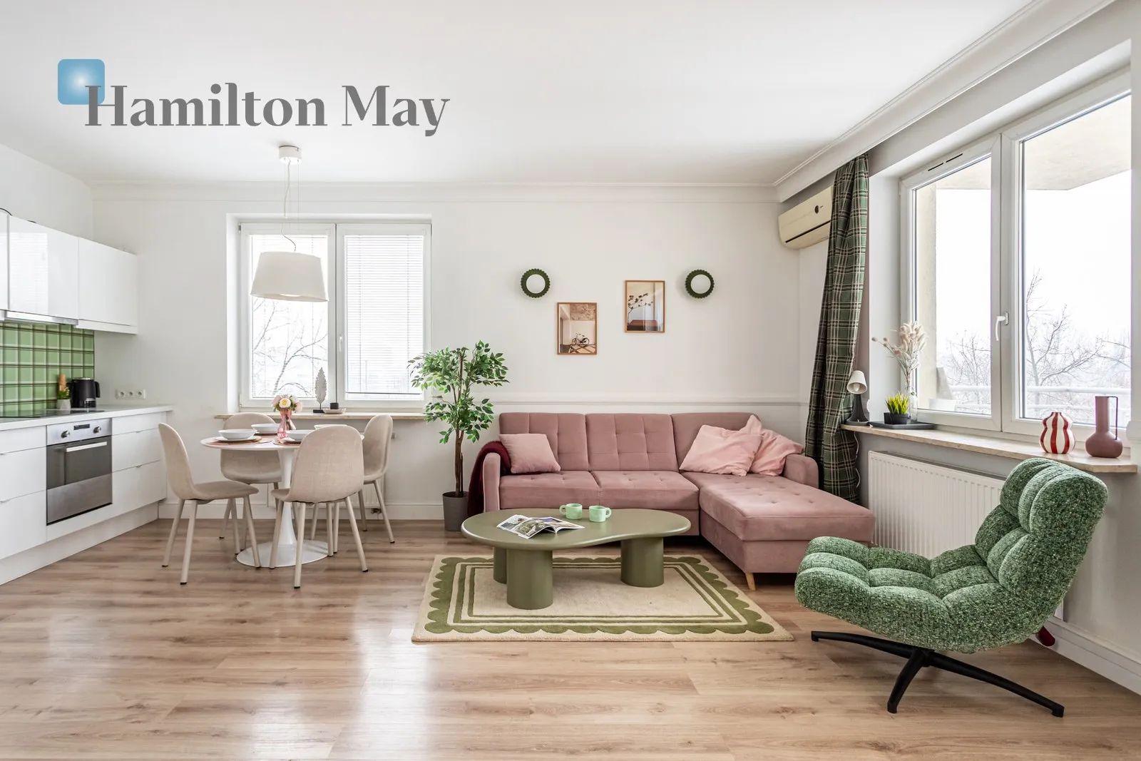 City: Warszawa Street: Meksykańska Region: Praga-Południe Distance to centre: 3.3 km Level: 5 Price: 3650 PLN Bedrooms: 1 - slider