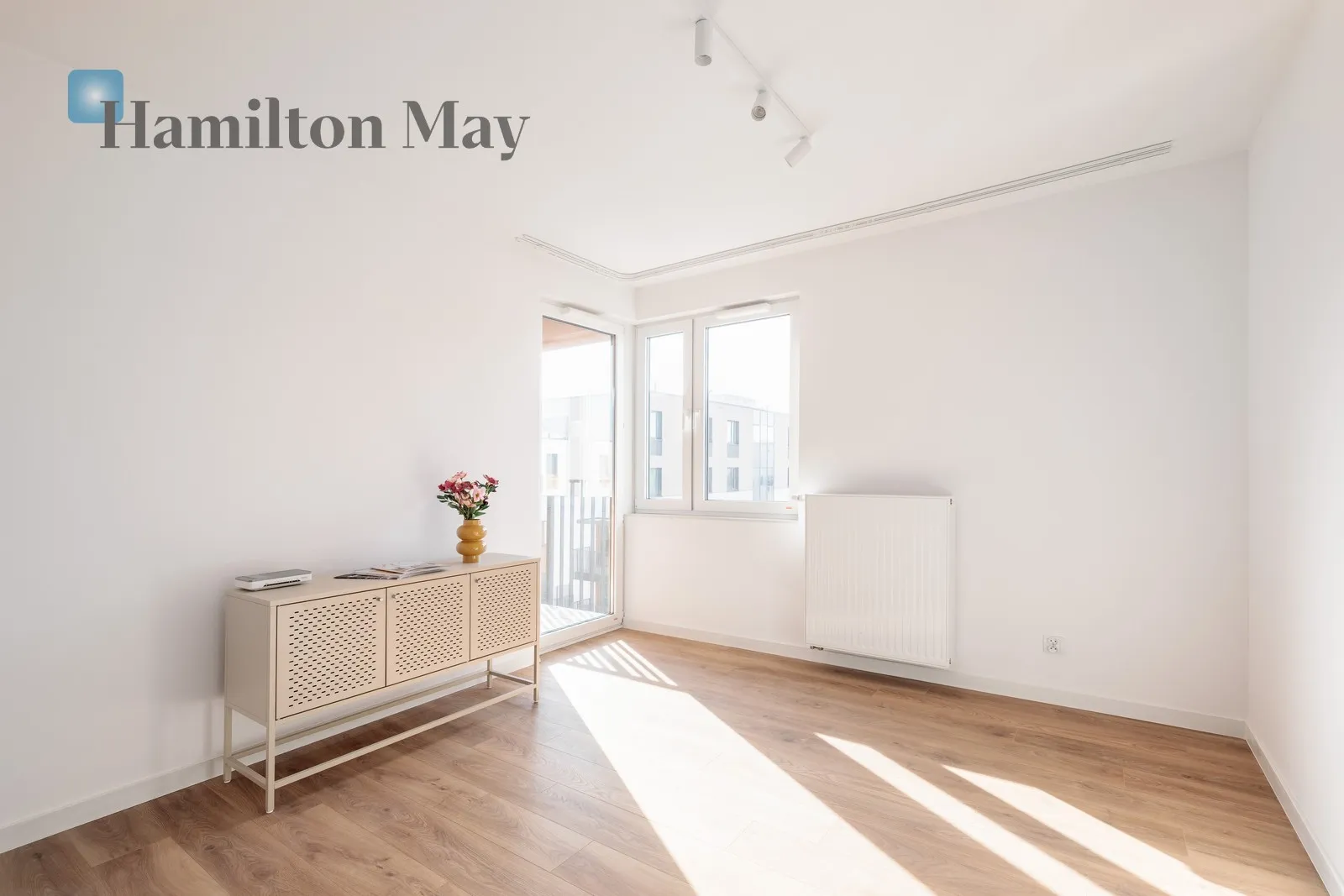 Функціональні та світлі 3 кімнати | Балкон | Гараж | Зелене оточення - slider