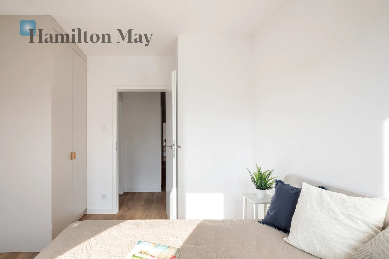 Функціональні та світлі 3 кімнати | Балкон | Гараж | Зелене оточення - slider