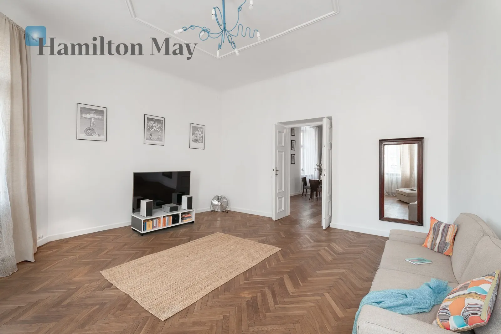 Street: Mostowa Region: Stare Miasto Distance to centre: 1.69 km Level: 1 Price: 2146000 PLN - slider