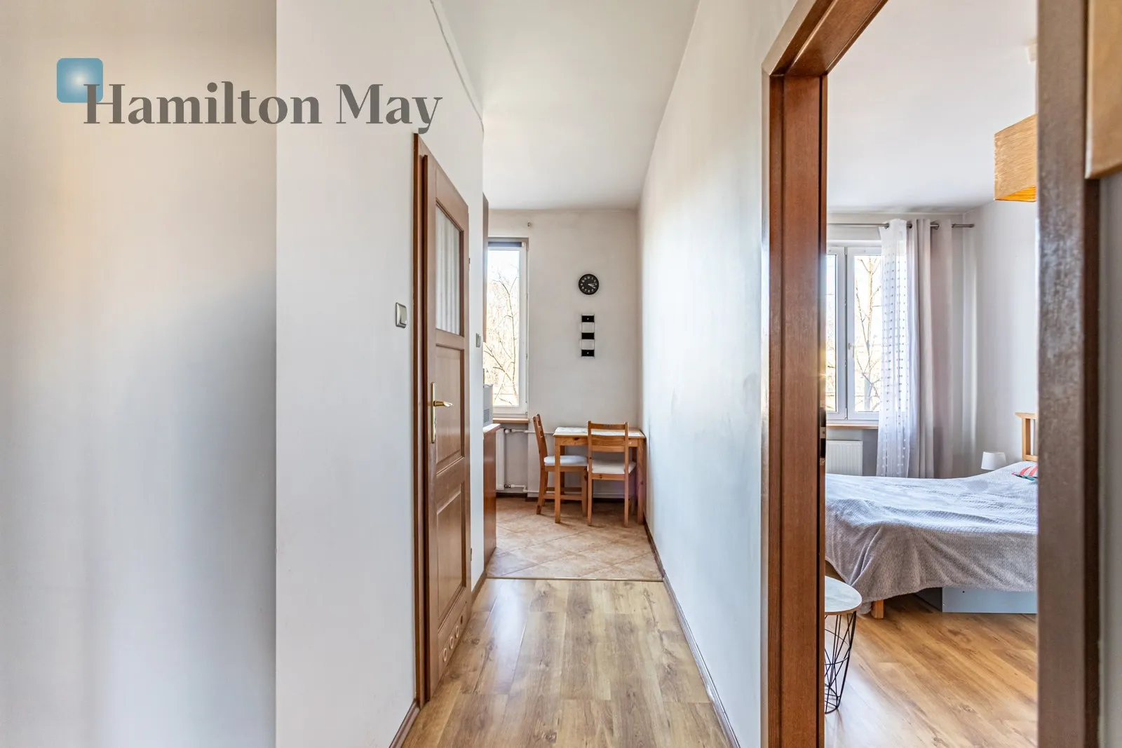 One bedroom apartment with a balcony in an attractive location between Wierzbno and Racławicka metro stations - slider