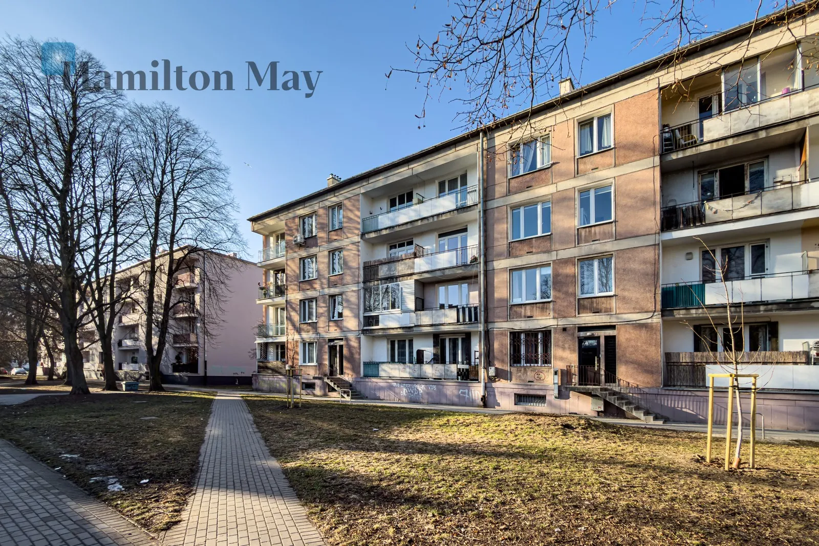 One bedroom apartment with a balcony in an attractive location between Wierzbno and Racławicka metro stations - slider