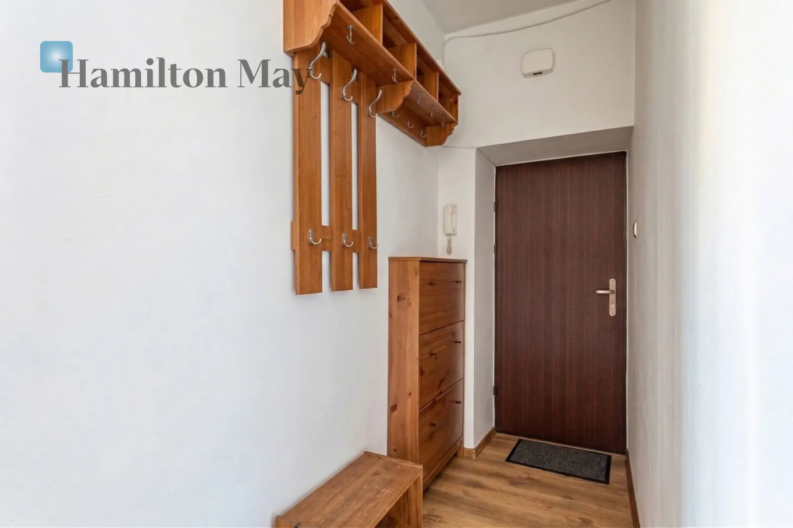 One bedroom apartment with a balcony in an attractive location between Wierzbno and Racławicka metro stations - slider