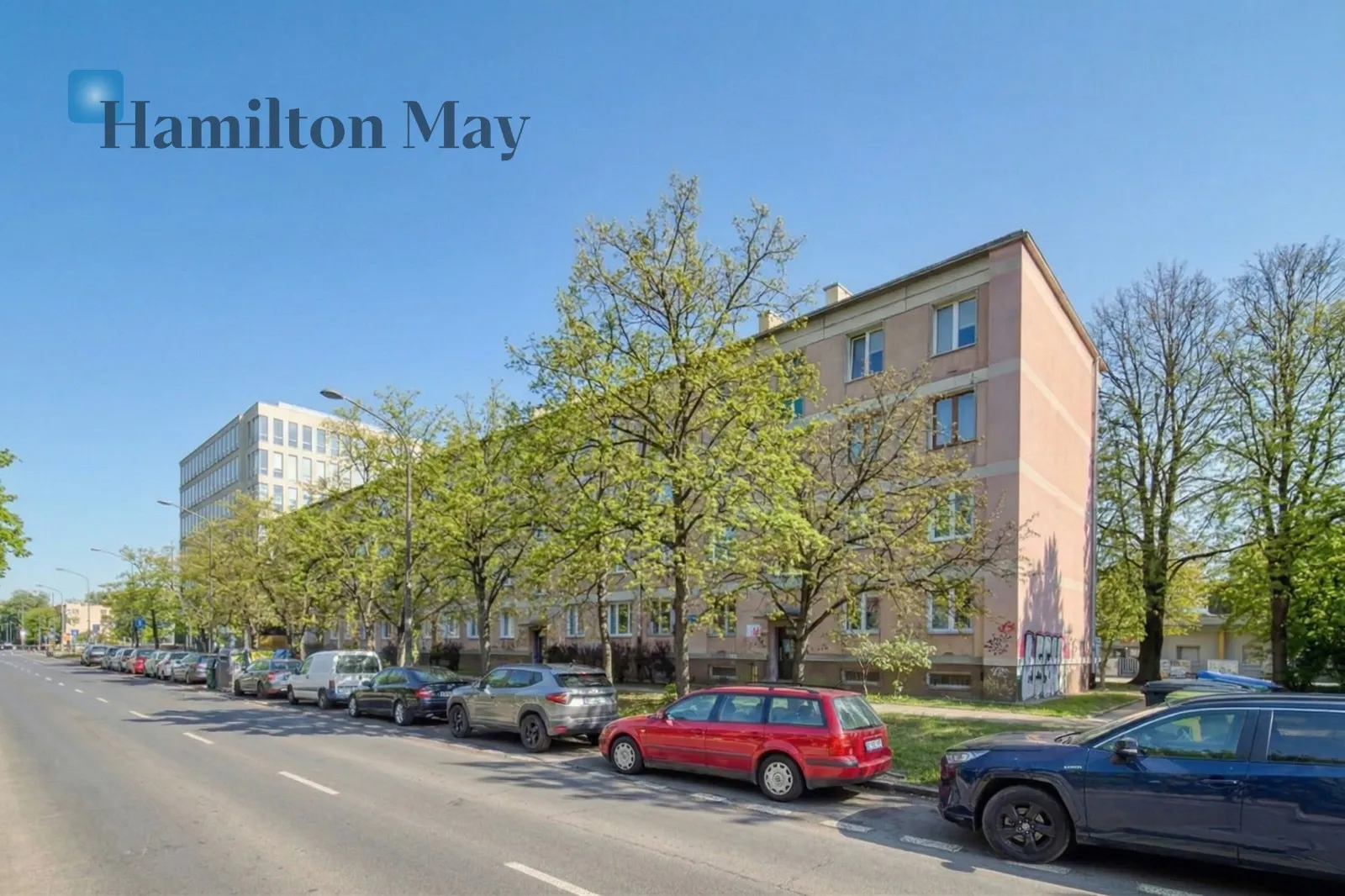 One bedroom apartment with a balcony in an attractive location between Wierzbno and Racławicka metro stations - slider