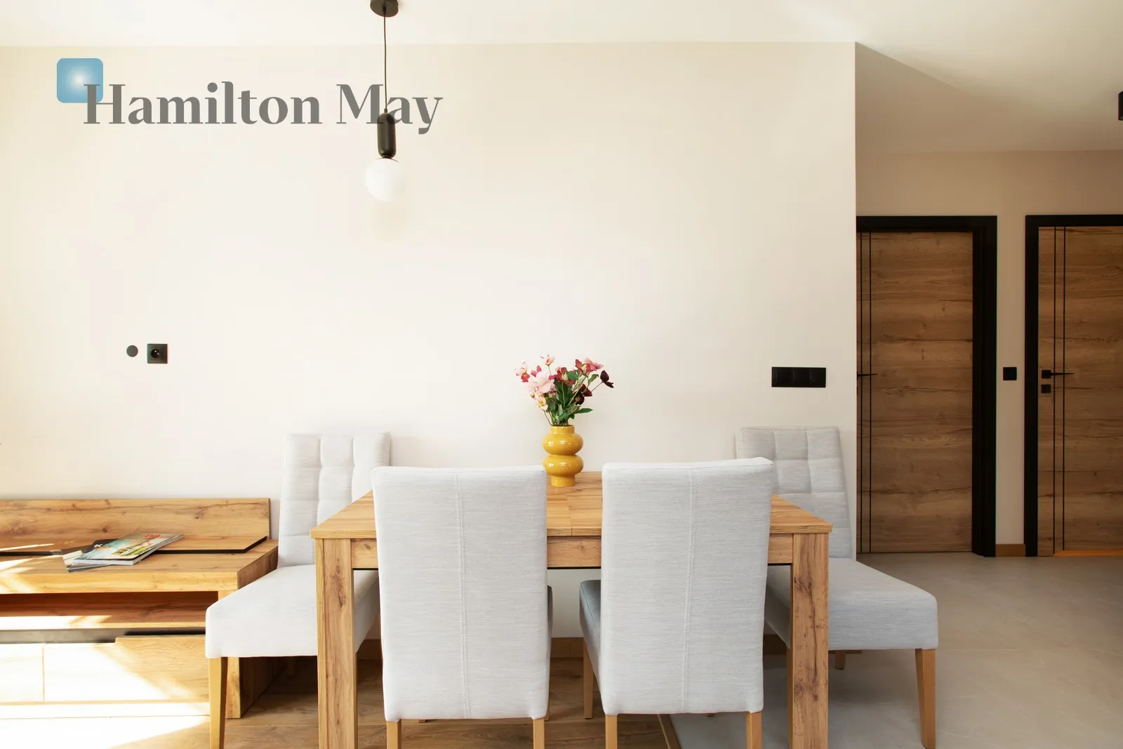 Nowoczesne 4-pokojowe mieszkanie z miejscem postojowym w garażu podziemnym przy ul. Rydlówka w Krakowie - slider