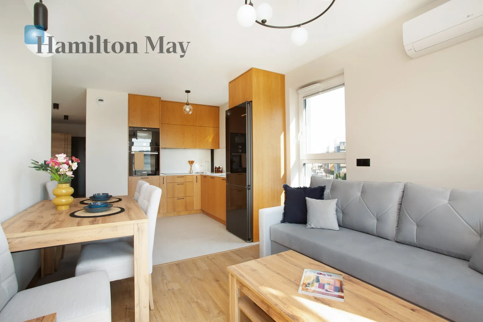 Nowoczesne 4-pokojowe mieszkanie z miejscem postojowym w garażu podziemnym przy ul. Rydlówka w Krakowie - slider