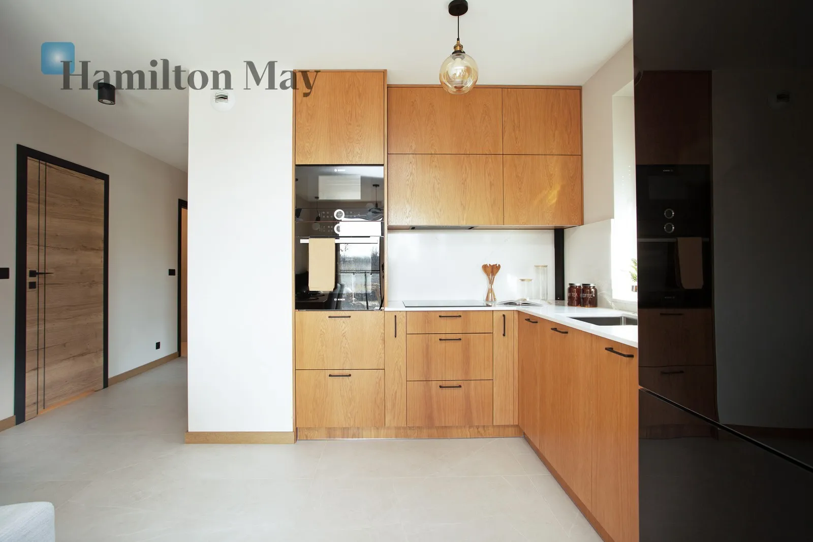 Nowoczesne 4-pokojowe mieszkanie z miejscem postojowym w garażu podziemnym przy ul. Rydlówka w Krakowie - slider