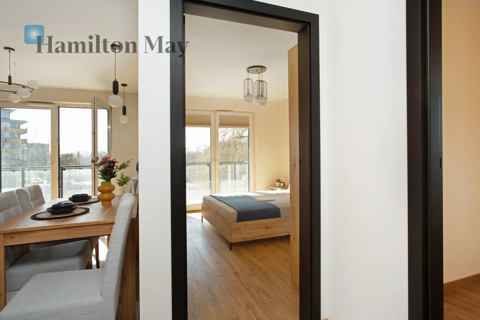 Nowoczesne 4-pokojowe mieszkanie z miejscem postojowym w garażu podziemnym przy ul. Rydlówka w Krakowie - slider