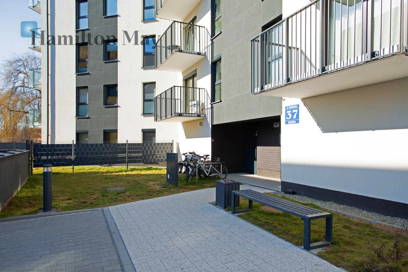 Nowoczesne 4-pokojowe mieszkanie z miejscem postojowym w garażu podziemnym przy ul. Rydlówka w Krakowie - slider