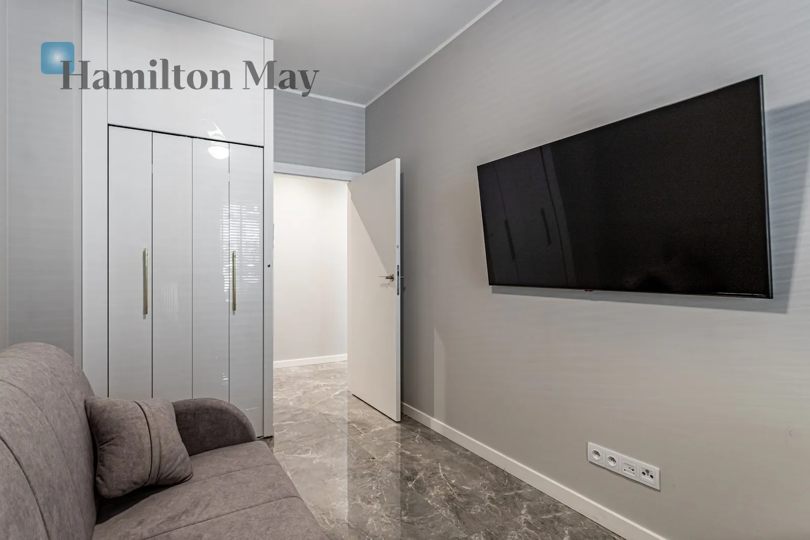 Luksusowy apartament z 85 metrowym tarasem  - slider