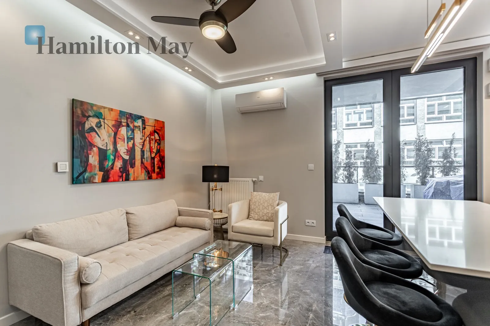 Luksusowy apartament z 85 metrowym tarasem  - slider