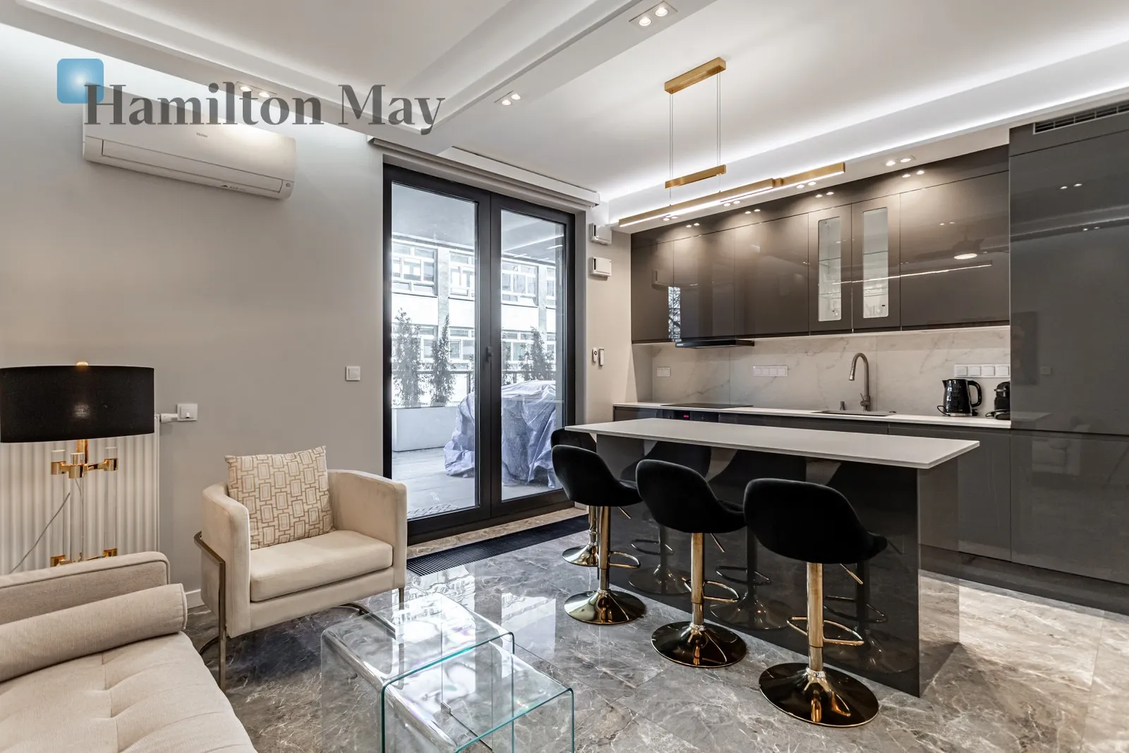 Luksusowy apartament z 85 metrowym tarasem  - slider