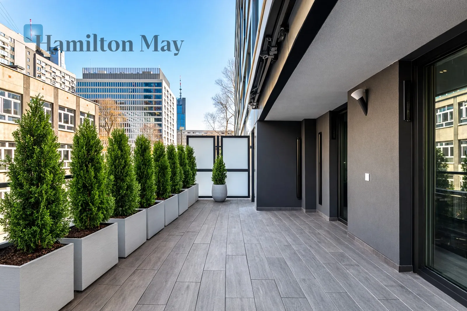 Luksusowy apartament z 85 metrowym tarasem  - slider