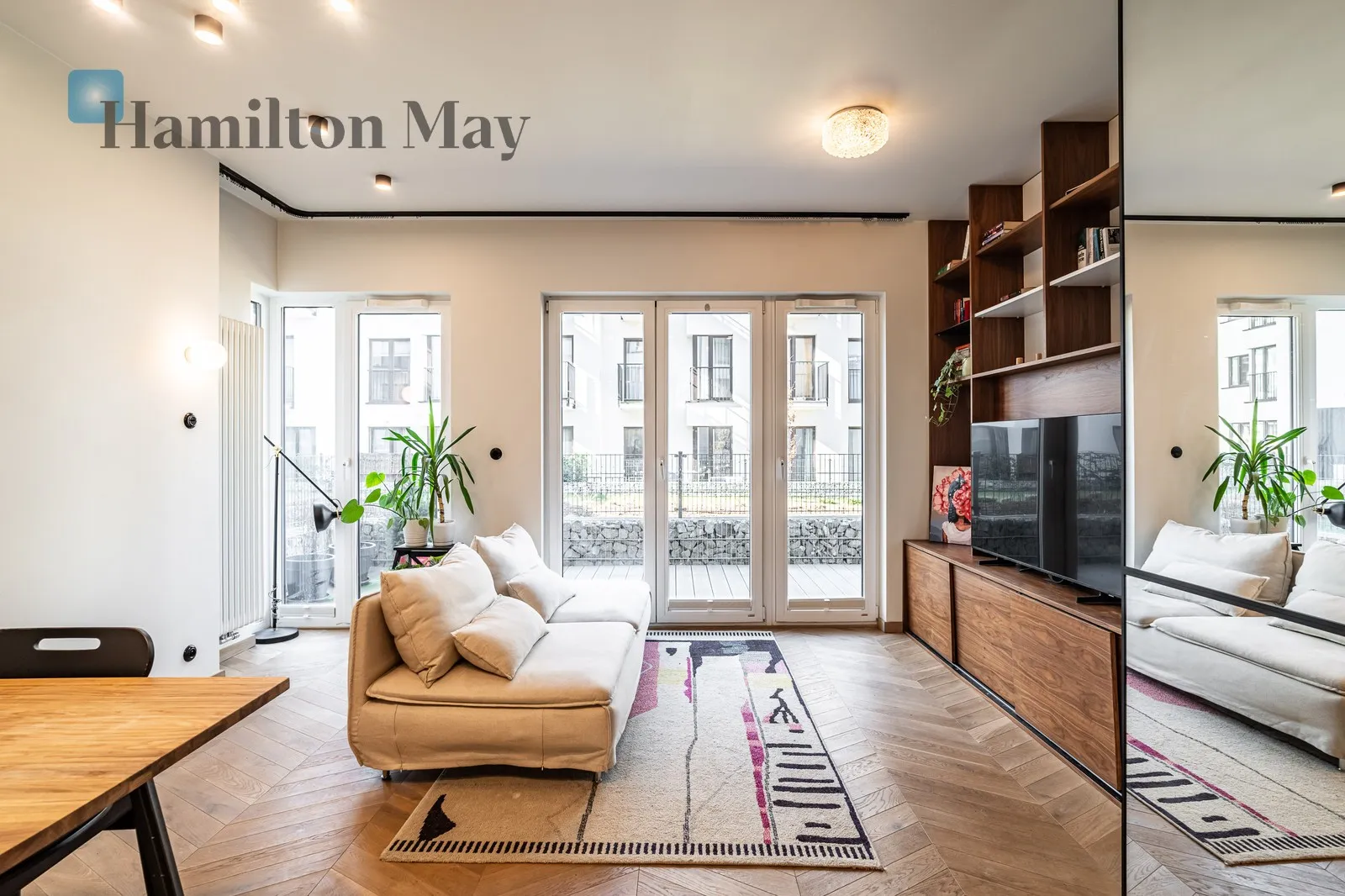 A beautiful apartment with a large terrace for sale in Zabłocie - slider