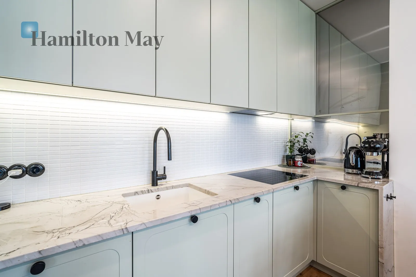 A beautiful apartment with a large terrace for sale in Zabłocie - slider