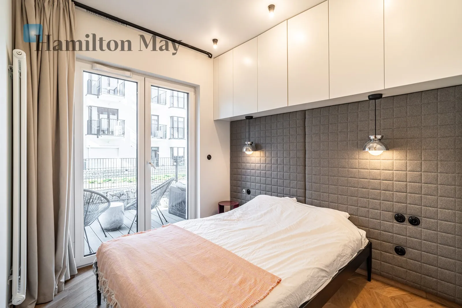 A beautiful apartment with a large terrace for sale in Zabłocie - slider