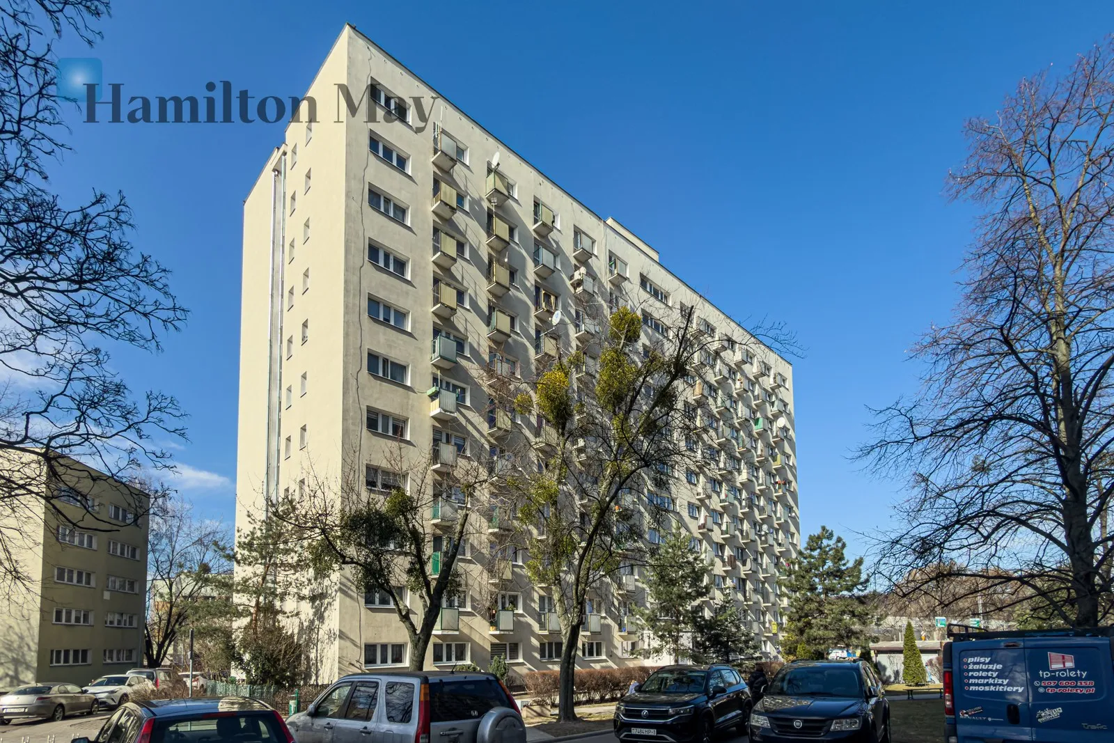 Level: 6 Price: 3200 PLN Bedrooms: 1 Bathrooms: 1 - slider