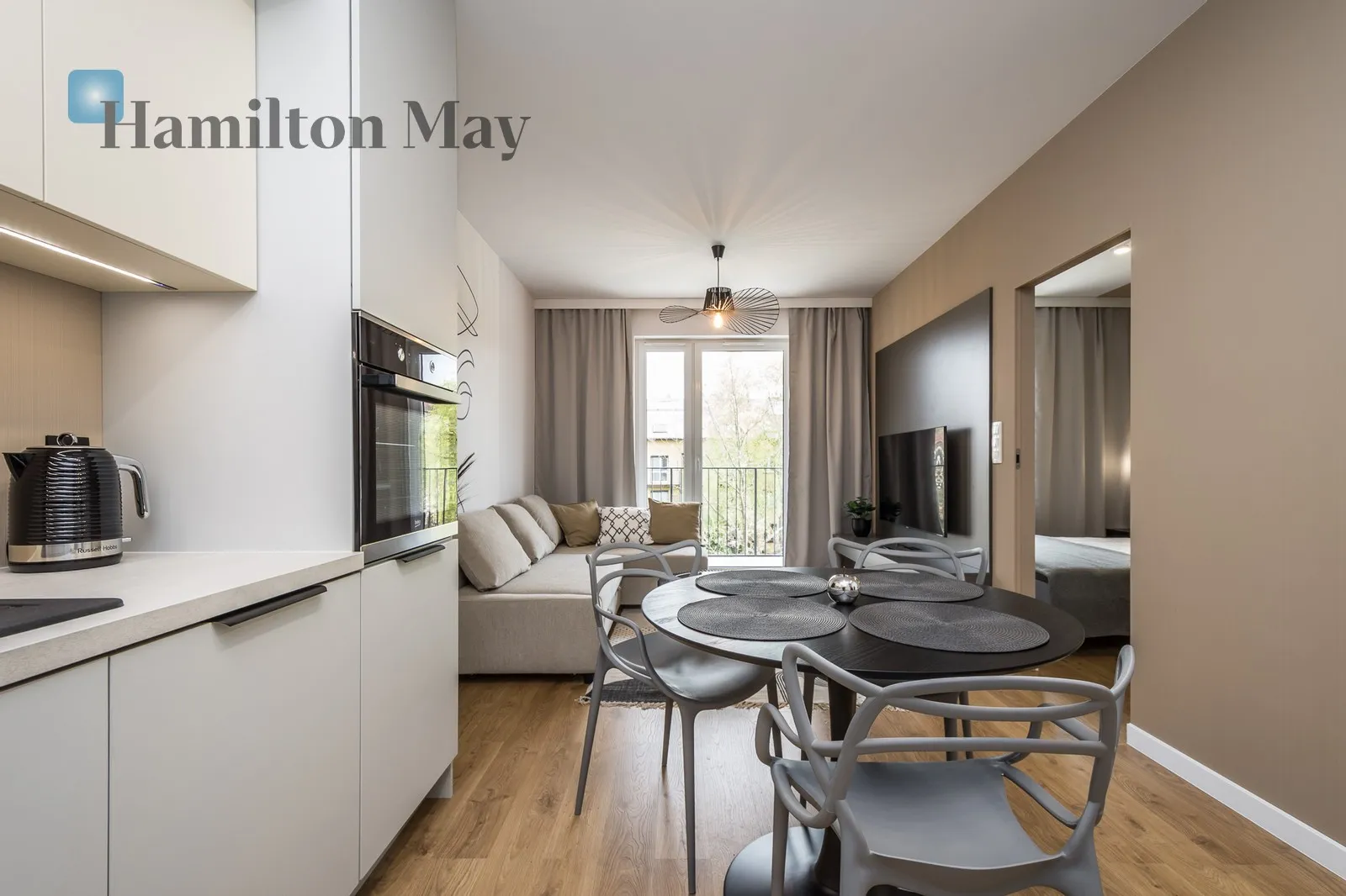 City: Kraków Street: Obozowa Region: Łagiewniki-Borek Fałęcki Distance to centre: 5.83 km Level: 3 Price: 3500 PLN Bedrooms: 1 Bathrooms: 1 Size: 36m2 Price/m2: 97 PLN - slider