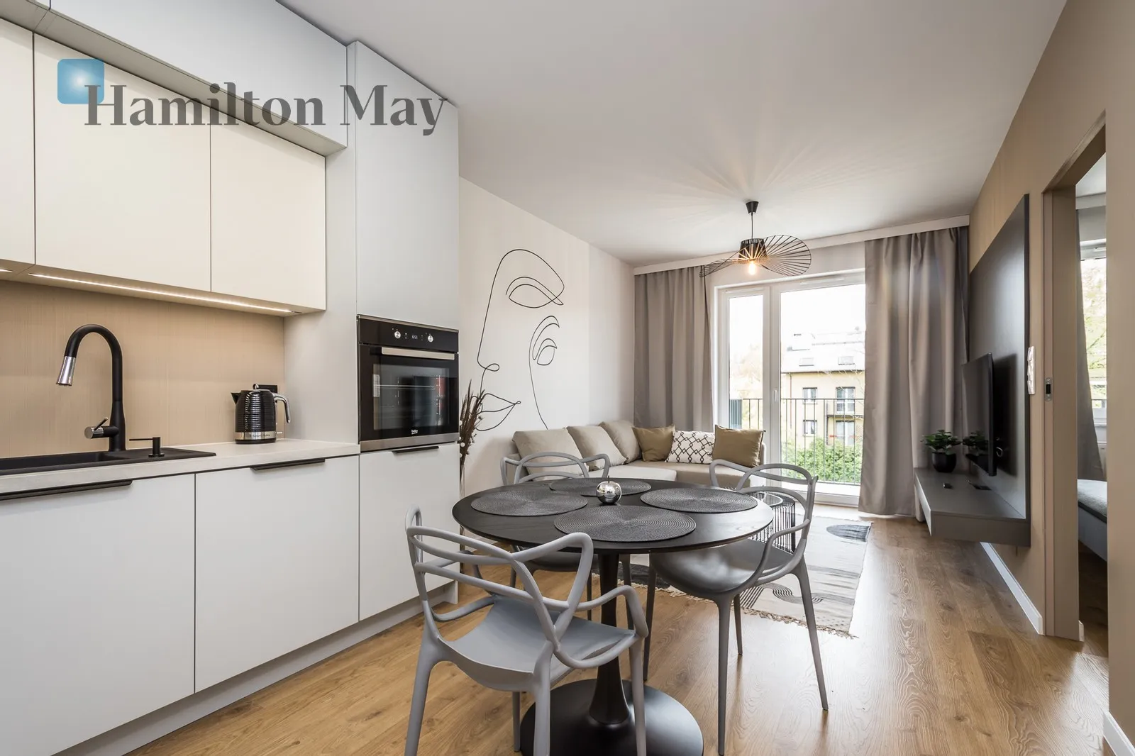 City: Kraków Street: Obozowa Region: Łagiewniki-Borek Fałęcki Distance to centre: 5.83 km Level: 3 Price: 3500 PLN Bedrooms: 1 Bathrooms: 1 Size: 36m2 - slider
