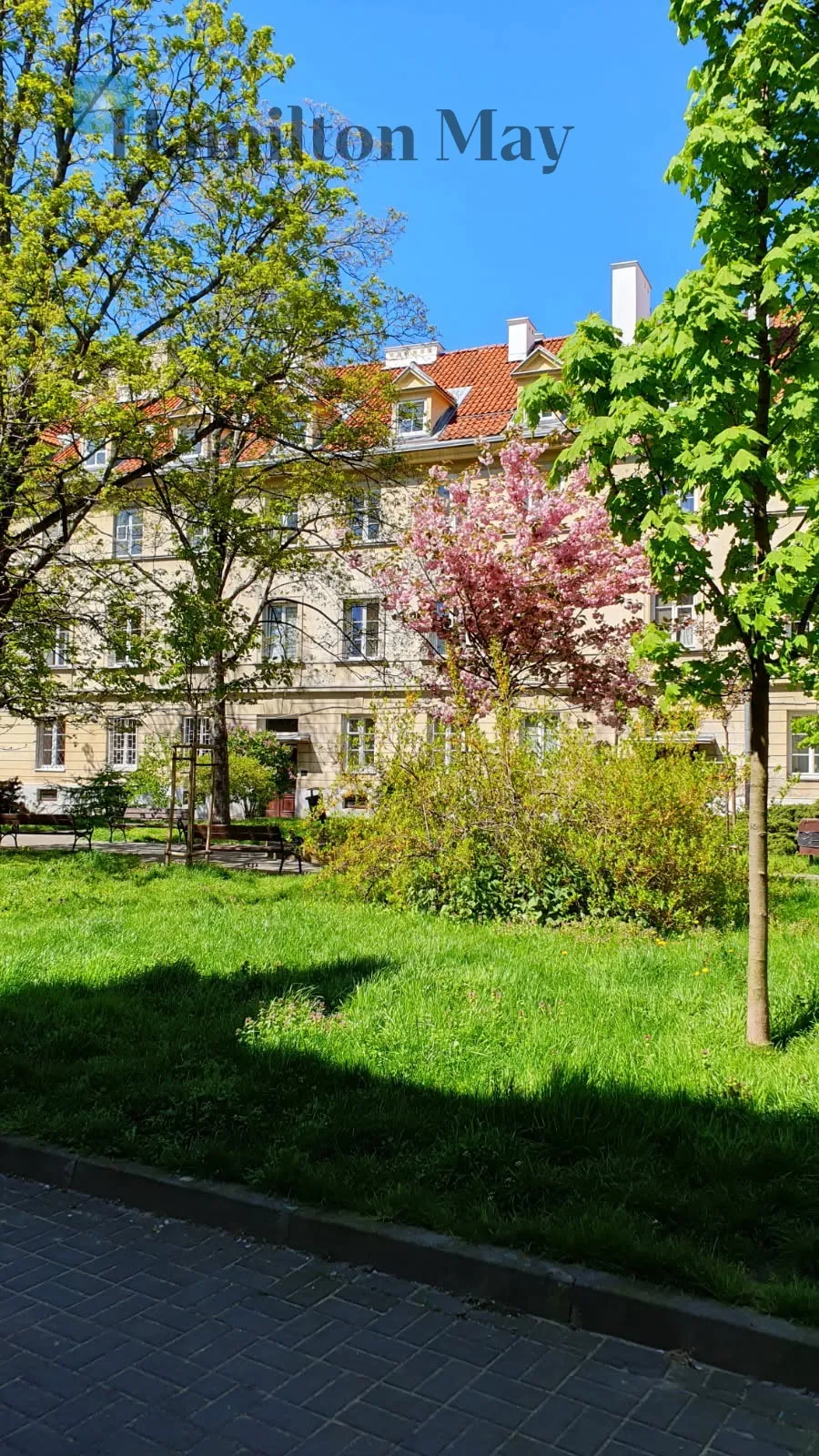 Wyjątkowe mieszkanie przy Starym Mieście – kameralny widok i historyczny klimat - slider