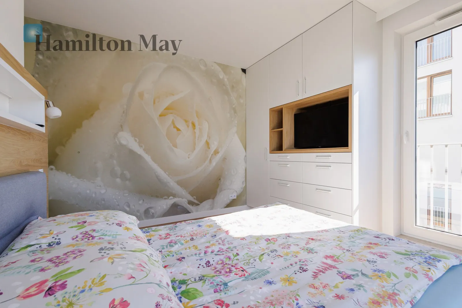 Region: Mokotów Subregion: Sielce Distance to centre: 4.65 km Level: 3 Price: 5500 PLN Bedrooms: 2 Bathrooms: 1 Size: 65m2 Price/m2: 85 PLN - slider