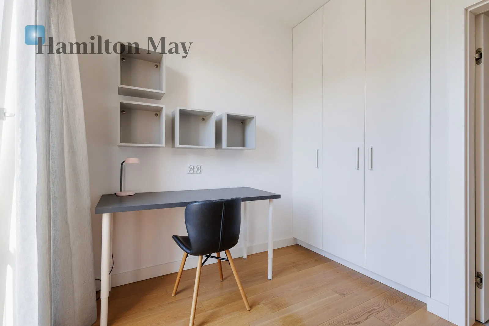 Region: Mokotów Subregion: Sielce Distance to centre: 4.65 km Level: 3 Price: 5500 PLN Bedrooms: 2 Bathrooms: 1 Size: 65m2 - slider