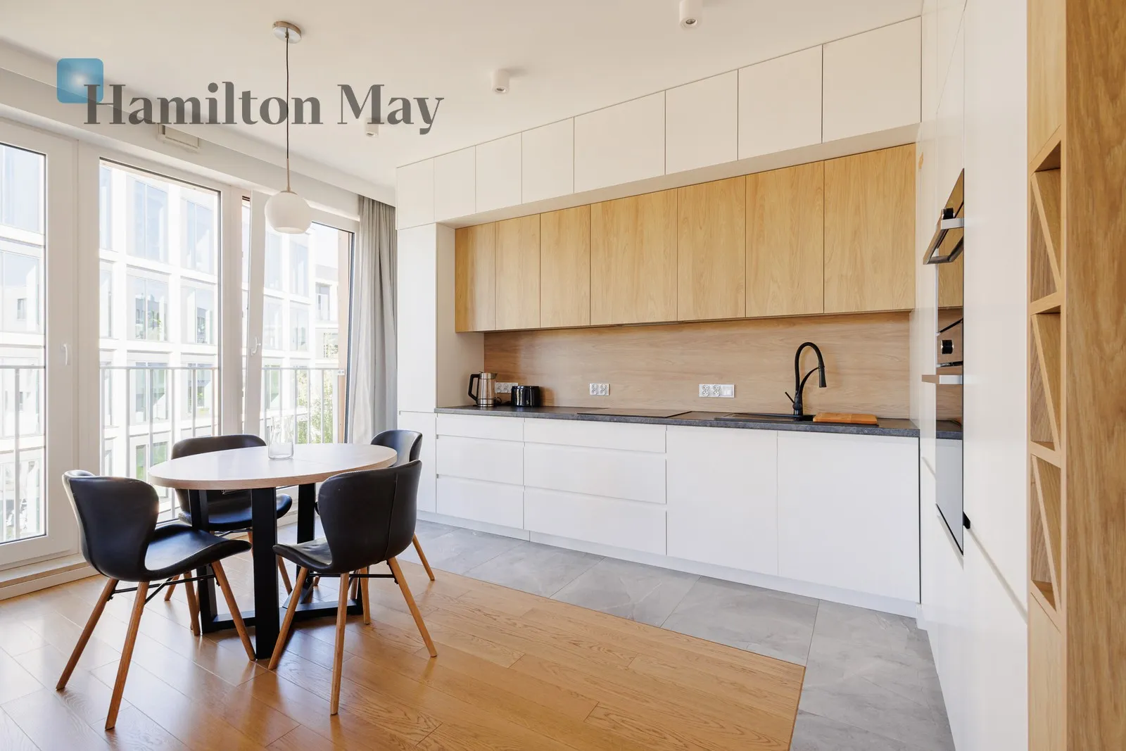 City: Warszawa Street: Chrystiana Piotra Aignera Region: Mokotów Subregion: Sielce Distance to centre: 4.65 km Level: 3 Price: 5500 PLN Bedrooms: 2 Bathrooms: 1 - slider