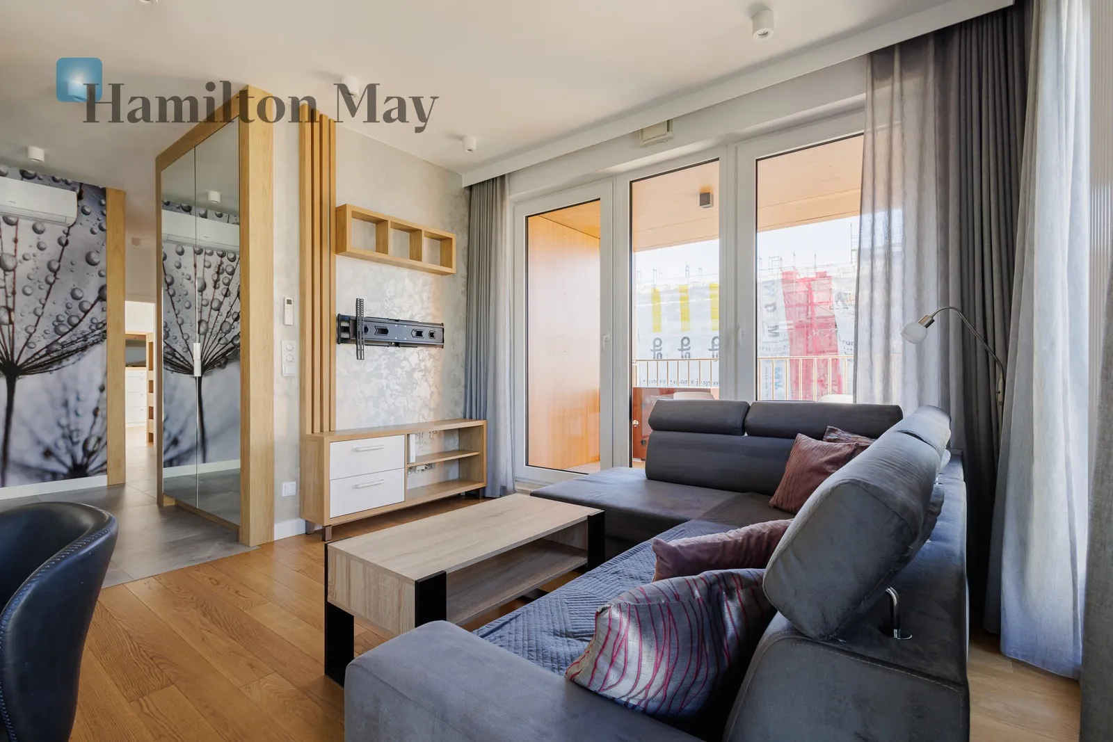 City: Warszawa Street: Chrystiana Piotra Aignera Region: Mokotów Subregion: Sielce Distance to centre: 4.65 km Level: 3 Price: 5500 PLN Bedrooms: 2 Bathrooms: 1 Size: 65m2 - slider