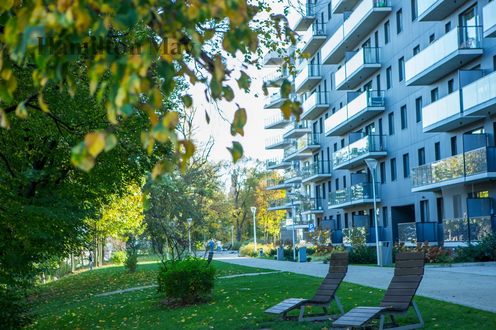 City: Wrocław Street: Mieszczańska Region: Śródmieście Subregion: Kępa Mieszczańska Distance to centre: 1.11 km Level: 6 Price: 3300 PLN Bedrooms: 1 Bathrooms: 1 Size: 39m2 - slider