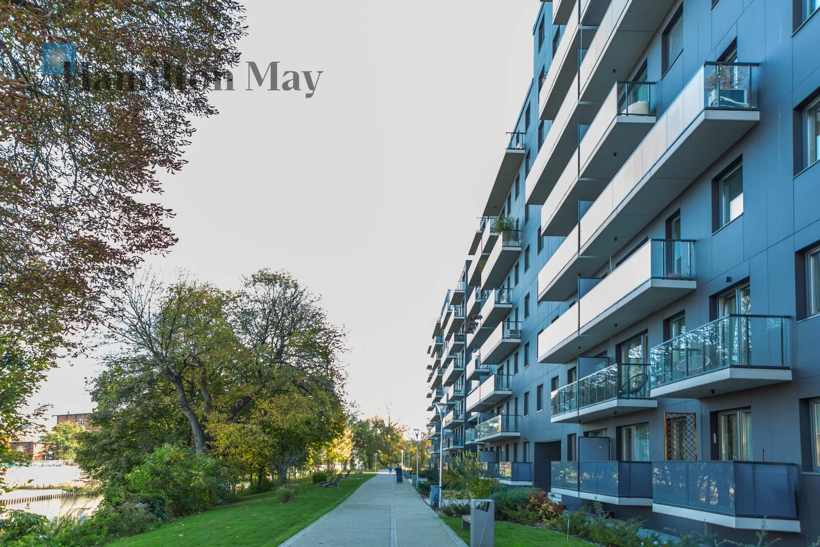 Region: Śródmieście Subregion: Kępa Mieszczańska Distance to centre: 1.11 km Level: 6 Price: 3300 PLN Bedrooms: 1 Bathrooms: 1 Size: 39m2 Price/m2: 85 PLN - slider