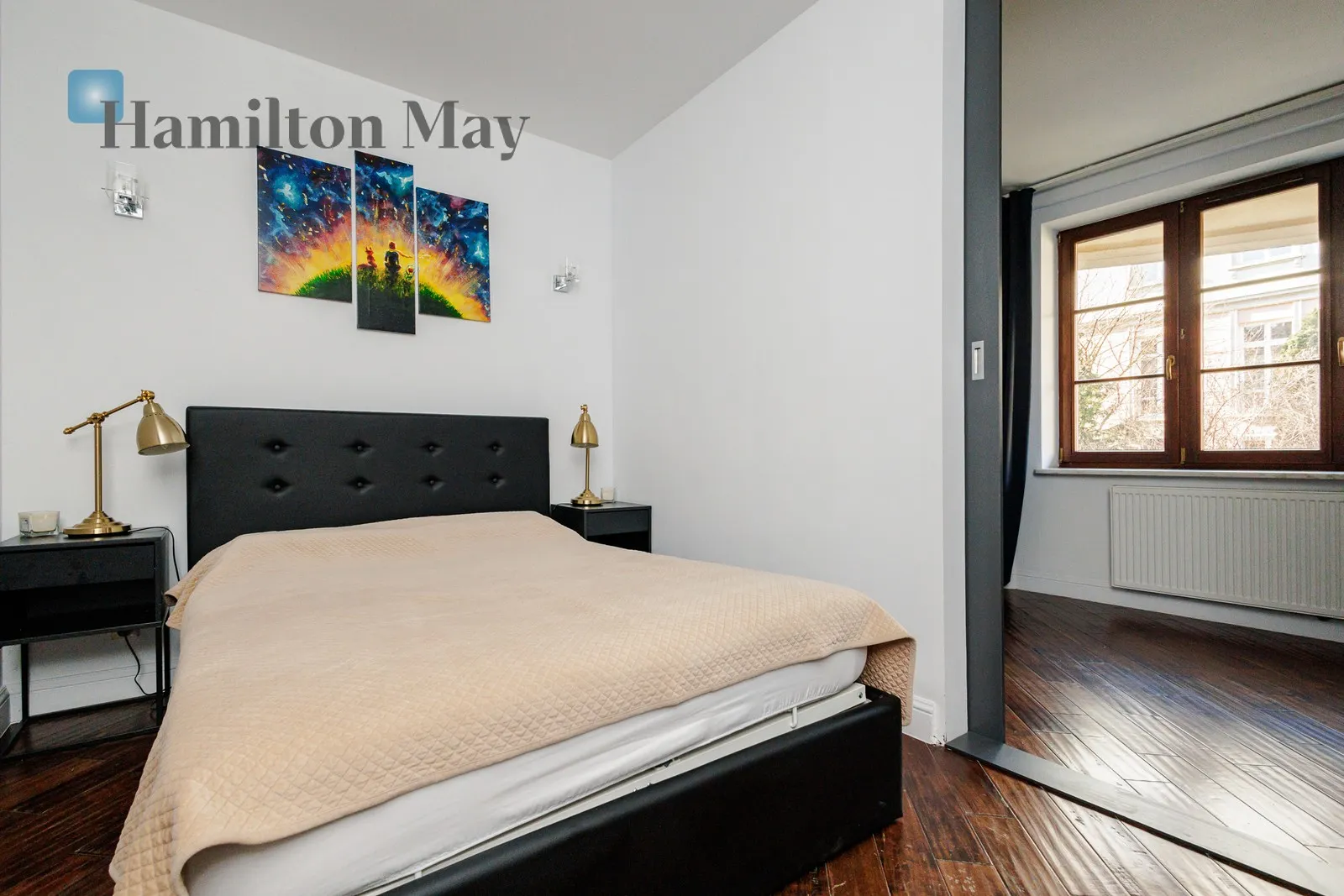 City: Warszawa Street: Bednarska Region: Śródmieście Subregion: Powiśle Distance to centre: 1.66 km Level: 1 Price: 7500 PLN Bedrooms: 2 - slider