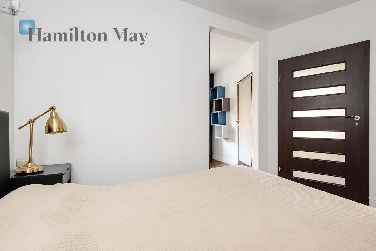 Street: Bednarska Region: Śródmieście Subregion: Powiśle Distance to centre: 1.66 km Level: 1 Price: 7500 PLN Bedrooms: 2 Bathrooms: 1 - slider