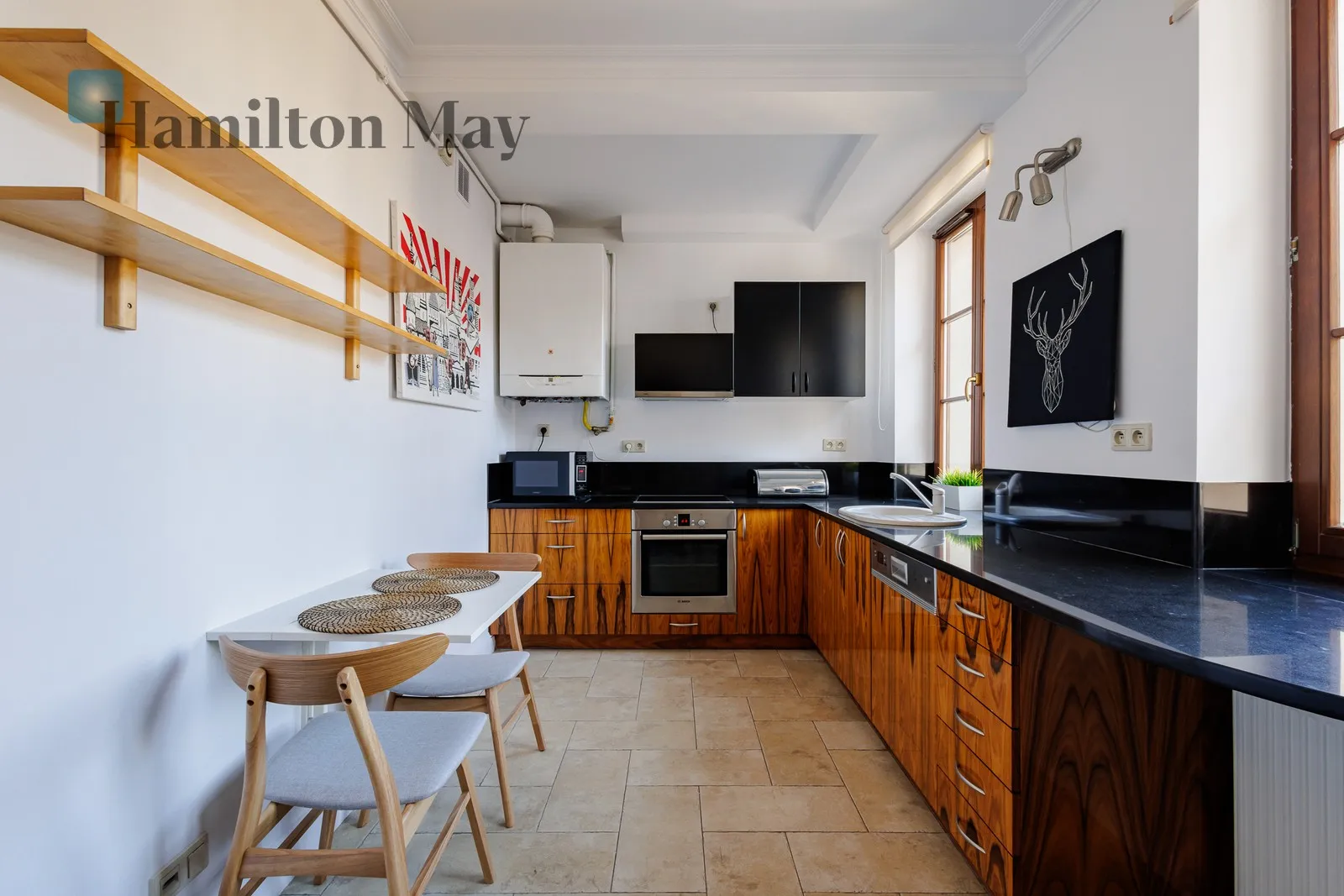 Subregion: Powiśle Distance to centre: 1.66 km Level: 3 Price: 7000 PLN Bedrooms: 1 Bathrooms: 1 Size: 89.2m2 Price/m2: 78 PLN - slider