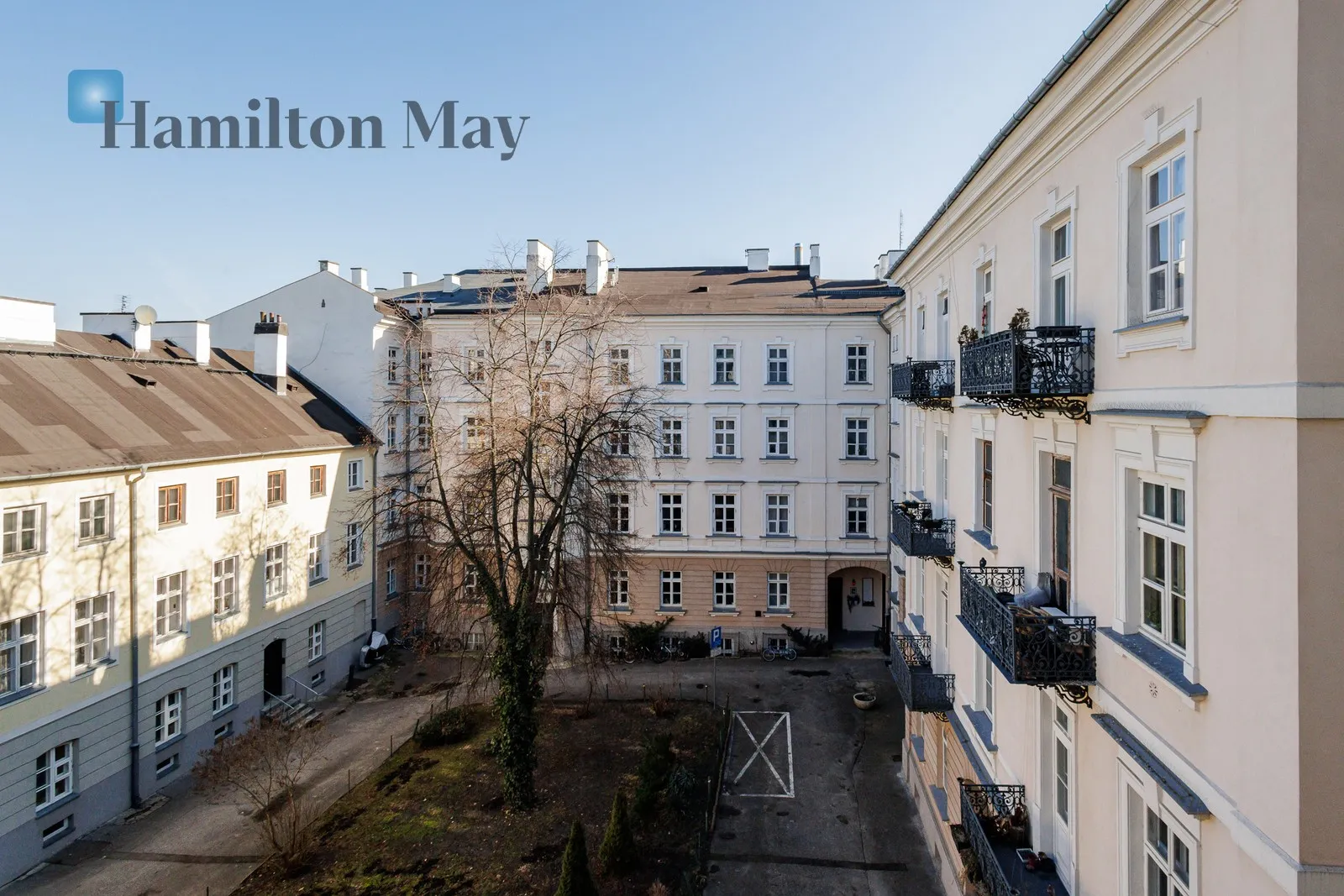 Subregion: Powiśle Distance to centre: 1.66 km Level: 3 Price: 7000 PLN Bedrooms: 1 Bathrooms: 1 Size: 89.2m2 - slider