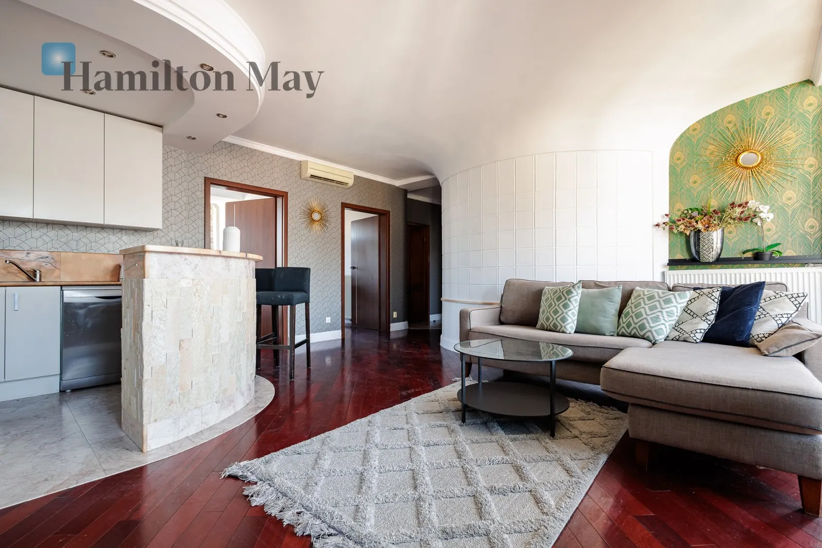 City: Warszawa Street: Bednarska Region: Śródmieście Subregion: Powiśle Distance to centre: 1.66 km Level: 4 Price: 7500 PLN Bedrooms: 2 Bathrooms: 1 Size: 74m2 - slider