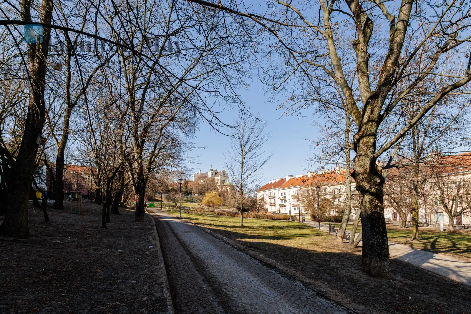 Region: Śródmieście Subregion: Powiśle Distance to centre: 1.66 km Level: 4 Price: 7500 PLN Bedrooms: 2 - slider