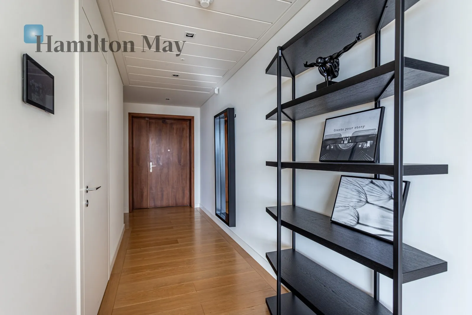 Region: Śródmieście Distance to centre: 0.65 km Level: 34 Price: 26000 PLN Bedrooms: 1 Bathrooms: 1 - slider