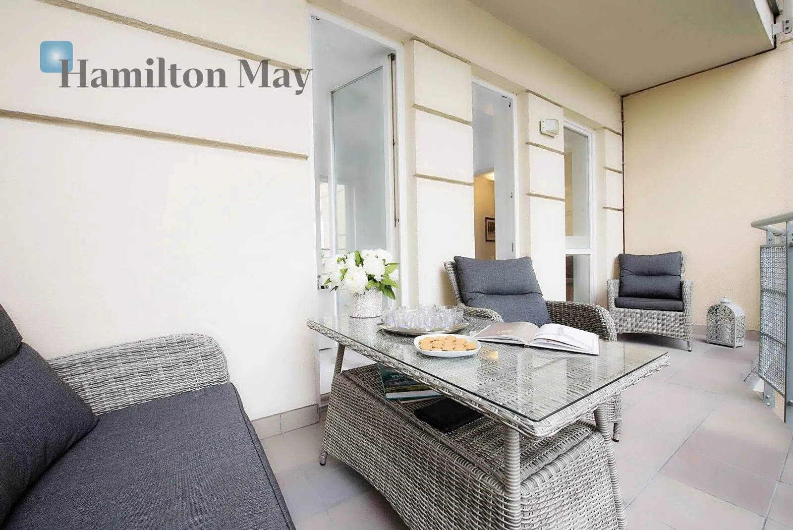 City: Warszawa Street: Grochowska Region: Praga-Południe Subregion: Kamionek Distance to centre: 3.53 km Level: 1 - slider