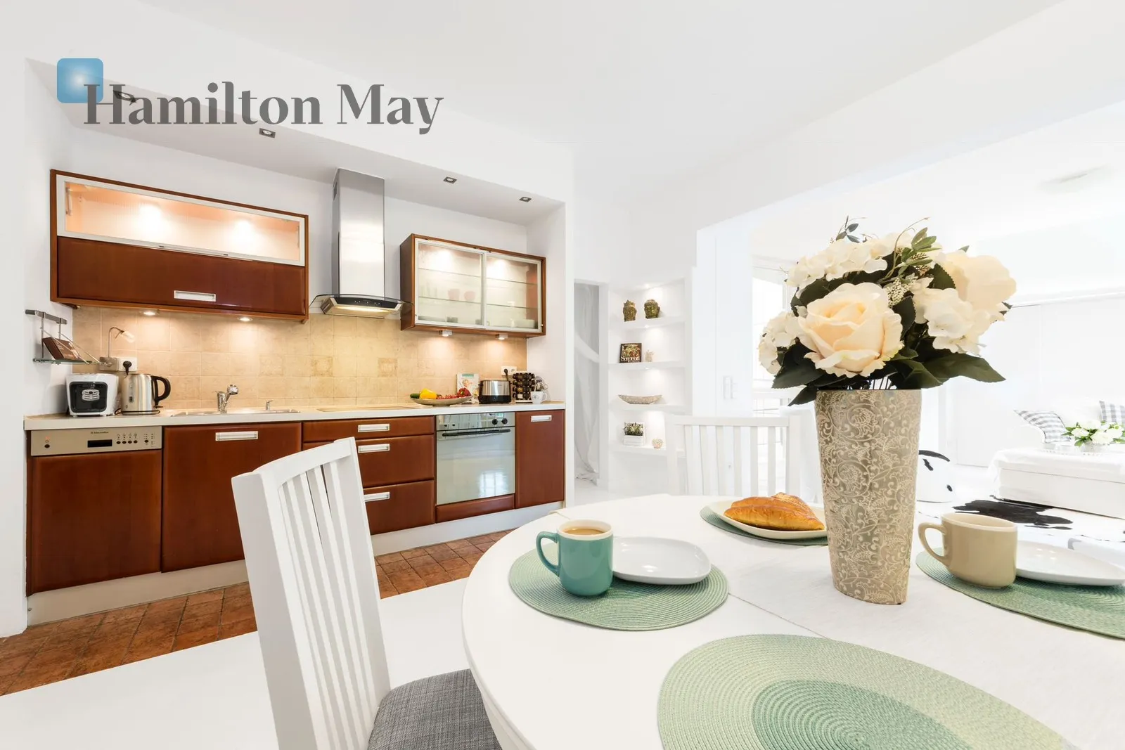 City: Warszawa Street: Grochowska Region: Praga-Południe Subregion: Kamionek Distance to centre: 3.53 km Level: 1 Price: 4600 PLN - slider