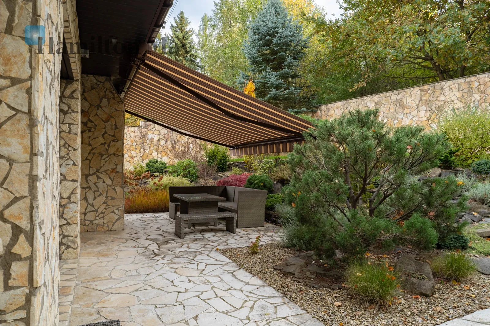 Street: Krzywaczka Region: Krzywaczka Price: 2650000 PLN Bedrooms: 3 Bathrooms: 2 Plot size: 600m2 Price/m2: 10600 PLN - slider