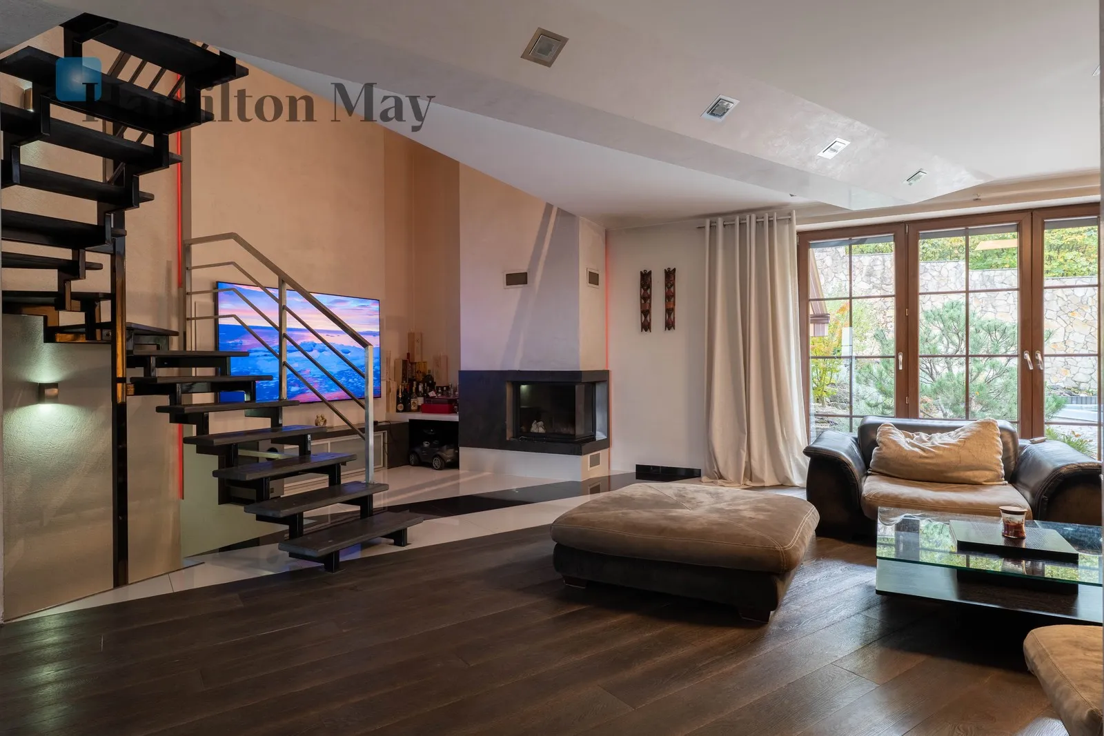 Street: Krzywaczka Region: Krzywaczka Price: 2650000 PLN Bedrooms: 3 - slider