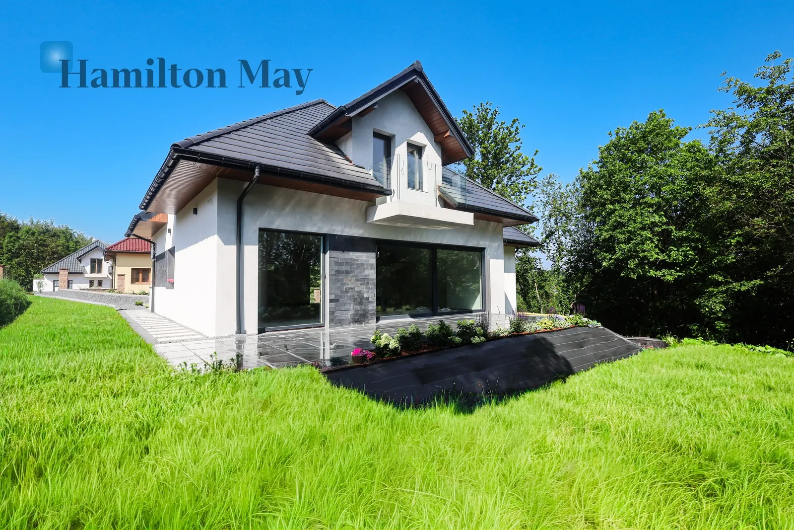 Modern premium house by the forest | 200 m² | 15 ares | energy-efficient | private forest - slider