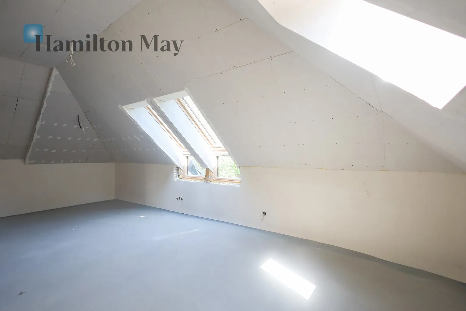 Modern premium house by the forest | 200 m² | 15 ares | energy-efficient | private forest - slider